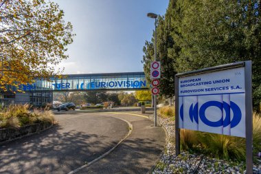 Le Grand-Saconnex, İsviçre - 16 Kasım 2024: Avrupa Yayın Birliği (EBU), ulusal televizyon ve radyo yayıncıları derneği