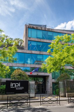Courbevoie, Fransa - 20 Mayıs 2025: INPI 'nin genel merkezi, Ulusal Endüstriyel Mülkiyet Enstitüsü, Fransız fikri mülkiyet ofisi, patent, marka ve tasarım haklarından sorumlu dış görünüm