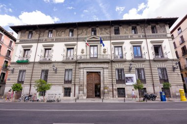 Madrid, İspanya - 20 Haziran 2022: Madrid 'in merkezine İtalyan Kültür Enstitüsü inşa edilmesi