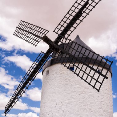 Consuegra 'daki bir yel değirmeninin bıçaklarının ayrıntıları.