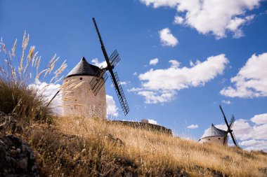 Consuegra 'nın yel değirmenleri, kitabı Don Quiscotte için Cervantes' in rotası yerlerinde.