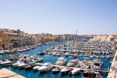 Cospicua, Malta - 17 Haziran 2023: Malta 'daki Cospicua' da Kusursuz Gebelik Kilisesi Cephesi