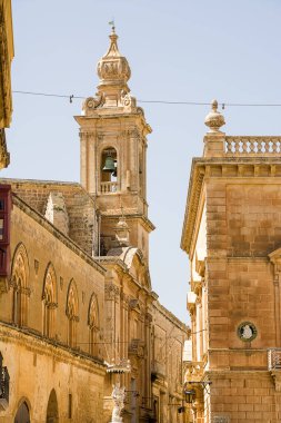 Mdina, Malta 'daki hanımefendinin duyurusunun çan kulesi.