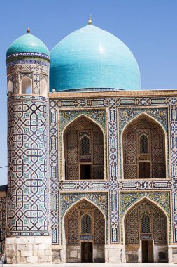 Tilya Kori Madrasa 'nın Semerkant bölgesindeki portalının detayları.