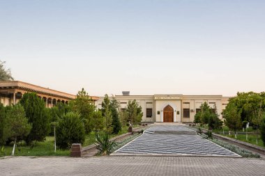 Buhara, Özbekistan - 09 Temmuz 2024: İnsansız gün batımında Buhara 'da aydınların evi