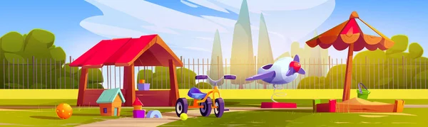 家や学校の裏庭で子供の遊び場 夏の公園や幼稚園の庭の風景とサンドボックス おもちゃ 春と自転車の飛行機 ベクトル漫画のイラスト — ストックベクタ