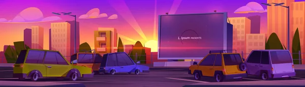 日没の漫画のベクトル上の車で映画館でドライブ 紫色と太陽の光でオレンジ色の空の下で自動駐車場で屋外スクリーンムービー 自動車の時計性能のための屋外オープンエアのエンターテイメント — ストックベクタ
