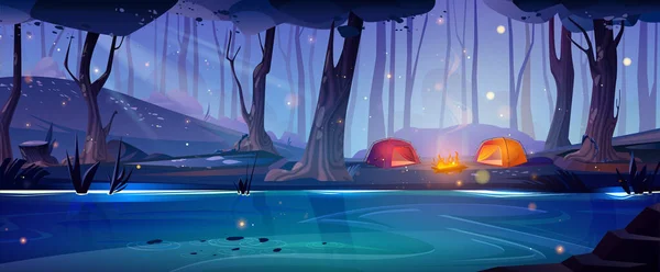 夜间森林湖 河岸上有营地 在月光照耀的神秘森林中 有两个帐篷靠近篝火燃烧 萤火虫在水面上飞舞 美丽的自然 — 图库矢量图片