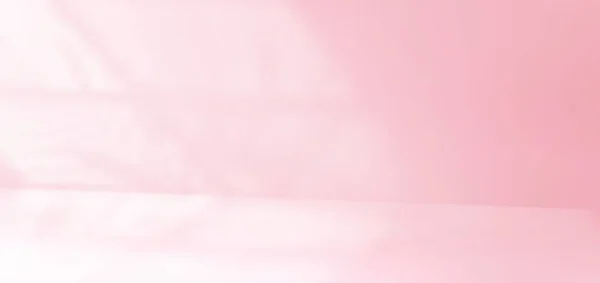 窓の光とスタジオルームの背景に3Dピンクの壁 ベクトルパステルの抽象的な背景と空間的視点 ショールームのバナーと日光のための最小勾配のシーンモックアップデザインテンプレート — ストックベクタ