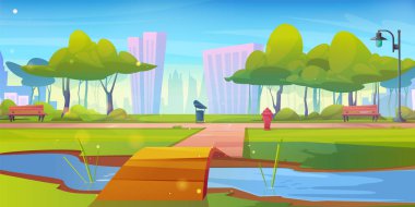 Yeşil şehir parkı manzarası, ağaç, bina ve bank arka planı. Yaz kasabasında doğa sahnesi. Çim, çöp, göl ve nehir boyunca köprü olan patika. Gökdelen ile halka açık şehir tasarımı