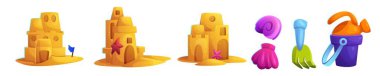 Beyaz arka planda kumdan kaleler ve oyuncaklar var. Kuleleri, denizyıldızları ve bayrak süslemeleri, kova ve kürekleri, çocukluk eğlencesi olan kale biçimindeki plaj heykellerinin vektör çizimi