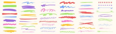 Elle çizilmiş gökkuşağı çizgileri ve çocuk sanat eserleri için neşeli karalamalar içeren renkli boya çizgileri. okul veya yaratıcı eğitim materyalleri için dalgalı, zigzag ve düz desenler ile fırça dokuları