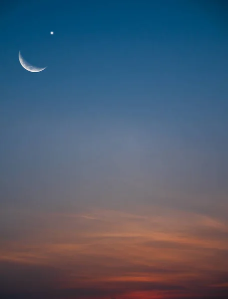 天空月亮之夜拉马丹开斋节背景 新月之星Iftar Kareem问候穆巴拉克伊斯兰穆斯林阿拉伯神圣宗教 Ira Miraj 开斋节概念 — 图库照片