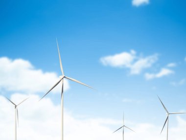 Enerji Rüzgârı Değirmeni Türbini Enerji Çiftliği Eko Üretici Santrali Mavi Gökyüzü Arkaplanında Sürdürülebilir, Elektrik Sanayi Sahası Teknolojisi CO2 Sıfır Karbon Çevre Yenilenebilir Windfarm Eco Endüstrisi Hollanda.