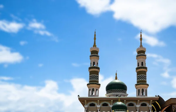 Mešita Dome Sheikh Ramadan Grand Uae Pozadí Modrého Nebe Arabské — Stock fotografie