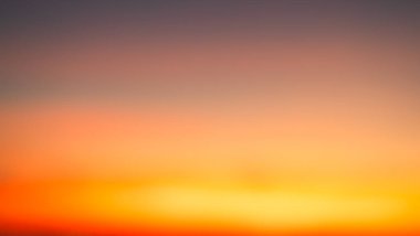 Gün batımı Orange Sunrise Bulutu Güzel Bulut Bulutu Bulutlu Akşamlar Güzel Bulanık Mavi Renk Manzarası Açık Şafak Bulutlu Gün Işığı Bulutlu Gün Işığı Arkaplanı Güneşli Yatay Ufuk Manzarası Temiz.