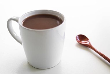 Kakao Kupasında Çikolata Sıcak Kakao Kupa İçeceği Kış için Yiyecek Mevsim Kremi Sıvı Süt İçeceği Tatlı Kahvaltı Organik Doğal Çikolata Tazeliği.