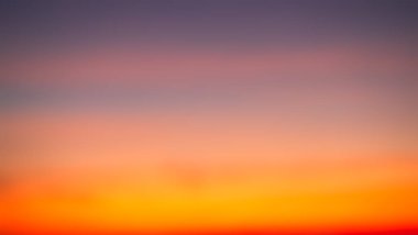 Gradyan Sarı Günbatımı Arkaplan Efekti Parlak Turuncu Işık Pastel Güneş Dramatik Kaplama Modülü Bulanık Gün Doğumu Gökyüzü Yaz Moda Moda Seyahati Altın Arkaplan Model Minimum Platformu.