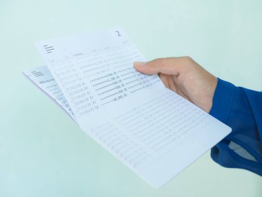 Elde tutulan Banka Hesap Bildirim Dengesi Numarası Para, Elde Tutulan Veri Yatırım Borç Matematiği, Fatura Faturası ve Ödeme Kredi Kartı Hesabı, Çek Kağıt Finansal Hesabı.