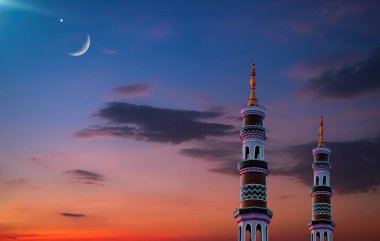 Musque Dome Gece Binası Gökyüzü Ay Batımı Arka plan Mubaruk İslam 'ı selamlıyor Ramazan Element Mescid Aqsa Hac Kabe Umrah Kurban Bayramı Arap İslam Müslümanları selamlıyor.