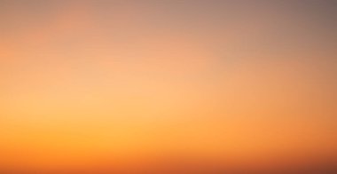 Gradyan Sarı Günbatımı Arkaplan Efekti Parlak Turuncu Işık Pastel Güneş Dramatik Kaplama Modülü Bulanık Gün Doğumu Gökyüzü Yaz Moda Moda Seyahati Altın Arkaplan Model Minimum Platformu.