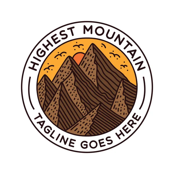 Mountain Logo Design Vintage Emblem Vector Illustration Badge Symbol Icon — Stock Vector