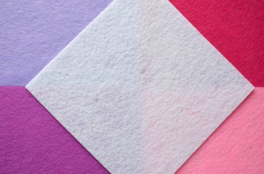 Canlı Yumuşak Tekstil Arkaplanı, El Yapımı Renkli Sanatsal Malzemeler, Çok Renkli DIY Malzemeleri, Geometrik desenli Keçeli Çarşaflar, Çeşitli Dekoratif Katmanlar, Parlak Dikiş Örnekleri Koleksiyonu