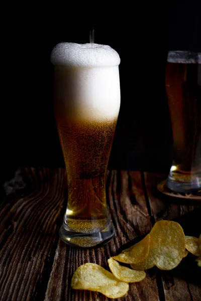 Uma Cerveja Lanches — Fotografia de Stock