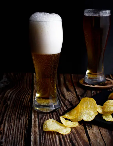 Copos Cerveja Lanches — Fotografia de Stock