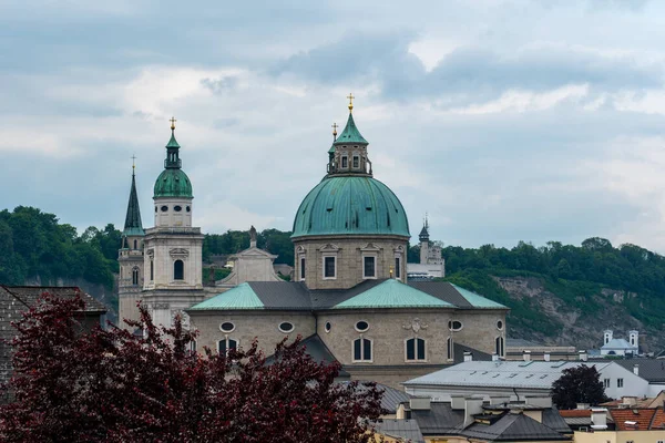 Вежі Дах Зальцбурзького Собору Зальцбурзі Австрія — стокове фото