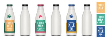 Vektör süt etiketleri. Etiketsiz ve etiketsiz süt şişeleri