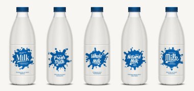 Süt damlaları şeklinde etiketleri olan vektör süt şişeleri.