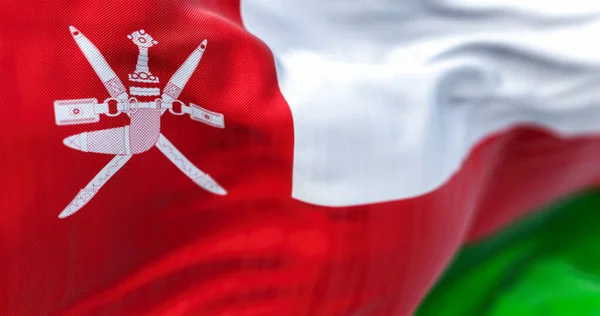 Närbild Oman Nationella Flaggan Viftar Sultanatet Oman Ett Arabiskt Land — Stockfoto
