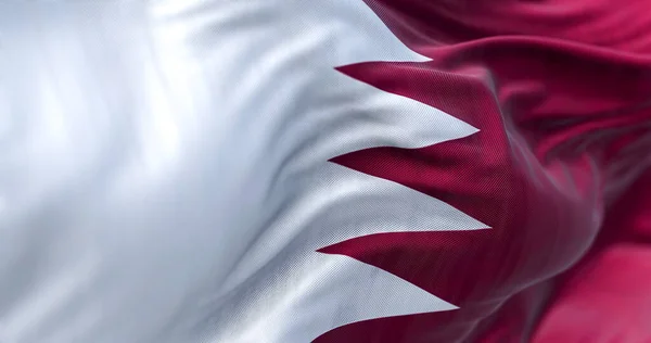 Vista Cerca Bandera Nacional Qatar Ondeando Estado Qatar País Asia — Foto de Stock