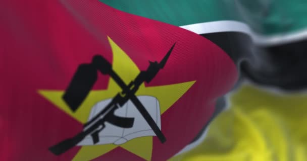 Vista Cerca Bandera Nacional Mozambique Ondeando República Mozambique Estado África — Vídeos de Stock