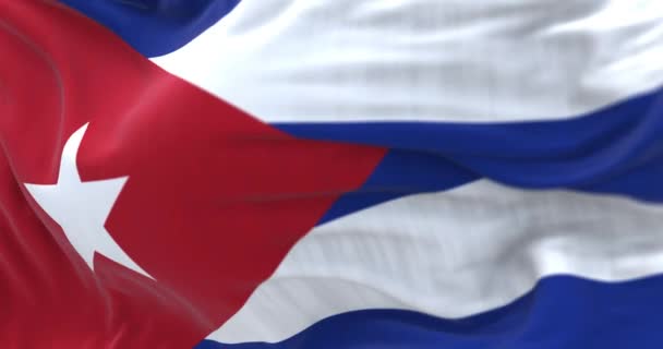 古巴国旗在风中飘扬的近景 面料纹理背景 有选择的重点 无缝圈慢动作 现实的3D渲染 — 图库视频影像