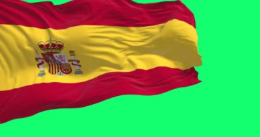 İspanya ulusal bayrağı açık havada dalgalanıyor. İspanya Krallığı, Güneybatı Avrupa 'da yer alan bir ülkedir. Yavaş çekimde kusursuz döngü. Gerçekçi 3D canlandırma. Yeşil ekran mat ve krom tuş