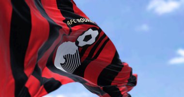 Bournemouth, İngiltere, Ekim 2022: AFC Bournemouth bayrağı dalgalanıyor. AFC Bournemouth, İngiltere 'nin Boscombe eyaletinde yer alan bir futbol kulübü. 3D illüstrasyon canlandırıcı. İllüstrasyon Editörü