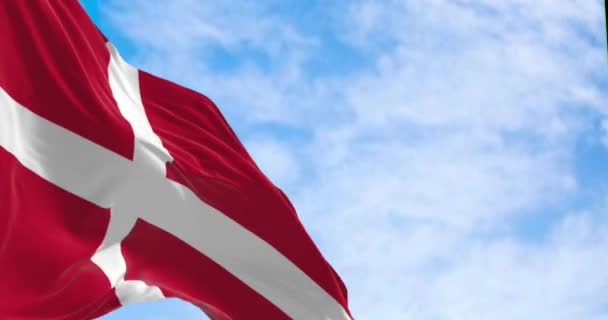 Denemarken Nationale Vlag Wapperen Wind Een Heldere Dag Het Koninkrijk — Stockvideo