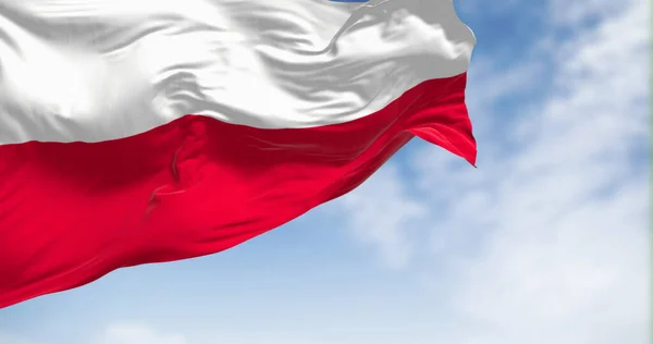 Polens Flagga Viftar Vinden Klar Dag Två Horisontella Ränder Med — Stockfoto