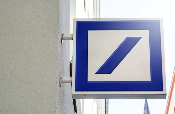 Мюнхен Германия Март 2023 Года Логотип Deutsche Bank Квадратной Металлической — стоковое фото