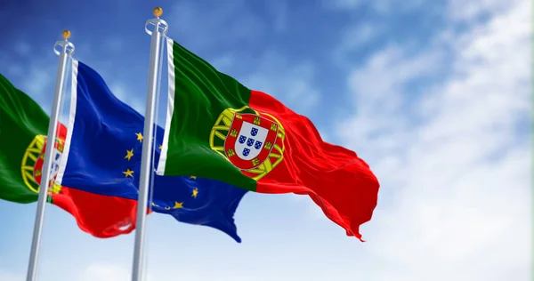在一个晴朗的日子里 葡萄牙的国旗飘扬着欧盟的旗帜 民主和政治 断裂的纺织品 3D图解渲染 有选择的重点 — 图库照片