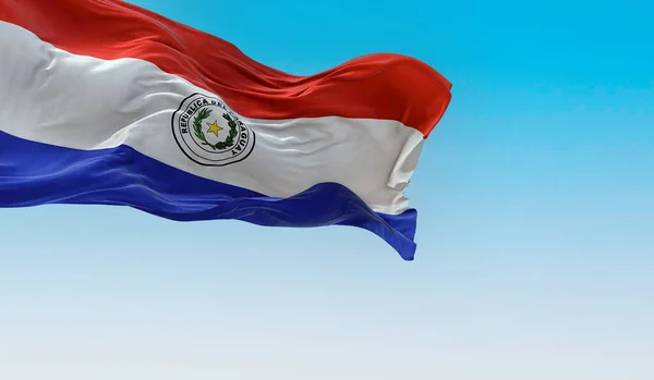 晴れた日にはパラグアイの国旗が風になびいていた 青の水平帯に白帯を中心とした紋章 3Dイラストレンダリング なびく織物 — ストック写真