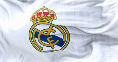 Madrid, İspanya, Mayıs 2022: Real Madrid Club de Futbol bayrağı rüzgarda dalgalanıyor. Gerçek Madrid C.F. Madrid merkezli İspanyol profesyonel futbol kulübüdür. Resimli 3d illüstrasyon oluşturucu