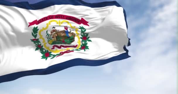 Vlajka Státu Západní Virginie Mává Jasného Dne Bílé Pole Modrý — Stock video