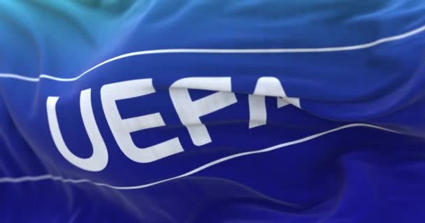 2023年4月 欧洲足球联盟旗帜飘扬 管理欧洲职业足球的协会 无缝3D渲染动画 慢动作回圈有选择的重点 飘扬的面料 后续行动 — 图库视频影像