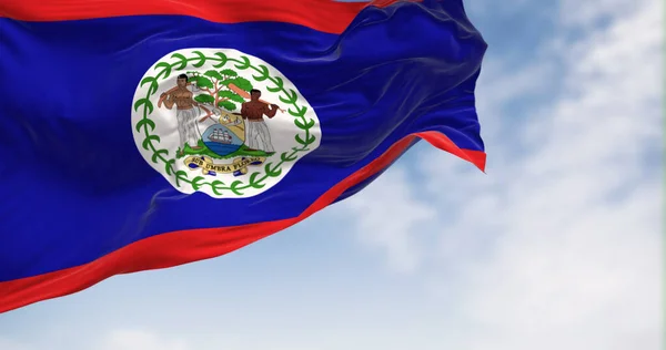 Belize Nemzeti Zászló Lengett Szélben Egy Tiszta Napon Kék Mező — Stock Fotó