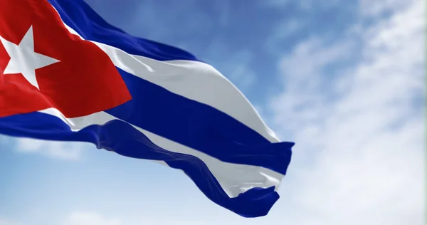 Kuba Národní Vlajka Vlnící Větru Jasného Dne Pět Modrých Bílých — Stock fotografie