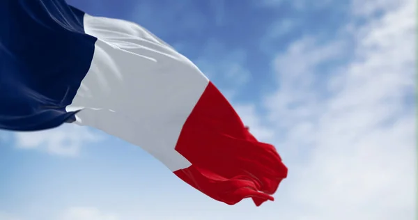 Bandera Nacional Francia Ondeando Viento Día Claro Tricolor Rayas Verticales —  Fotos de Stock