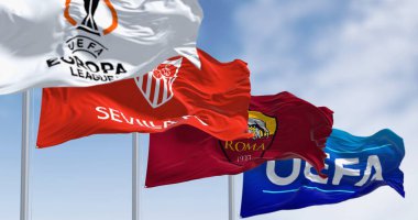 Budapeşte, HU, Mayıs 2023: Avrupa Ligi bayrakları, Sevilla FC, AS Roma ve UEFA dalgaları. 2023 yılında Sevilla FC, AS Roma 'ya karşı. Resimli 3d illüstrasyon oluşturucu